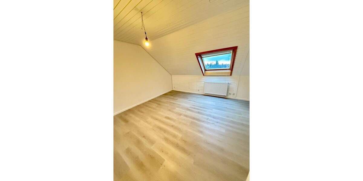 Reihenmittelhaus Nürnberg Thon - 4 Zimmer, 114 m&sup2;, 1.600&euro; | Angebot:25094530