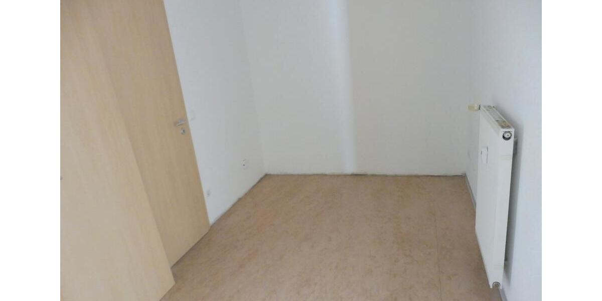 Erdgeschoßwohnung Ursensollen - 4 Zimmer, 83 m&sup2;, 650&euro; | Angebot:26110013
