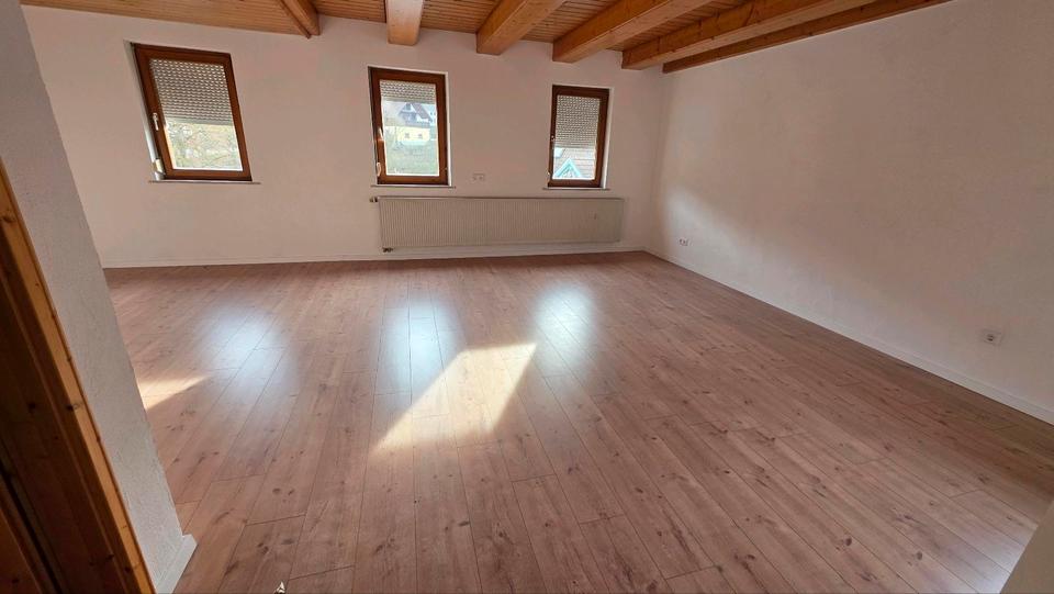 Etagenwohnung Dornhan - 4 Zimmer, 121 m&sup2;, 1.378&euro; | Angebot:25404772