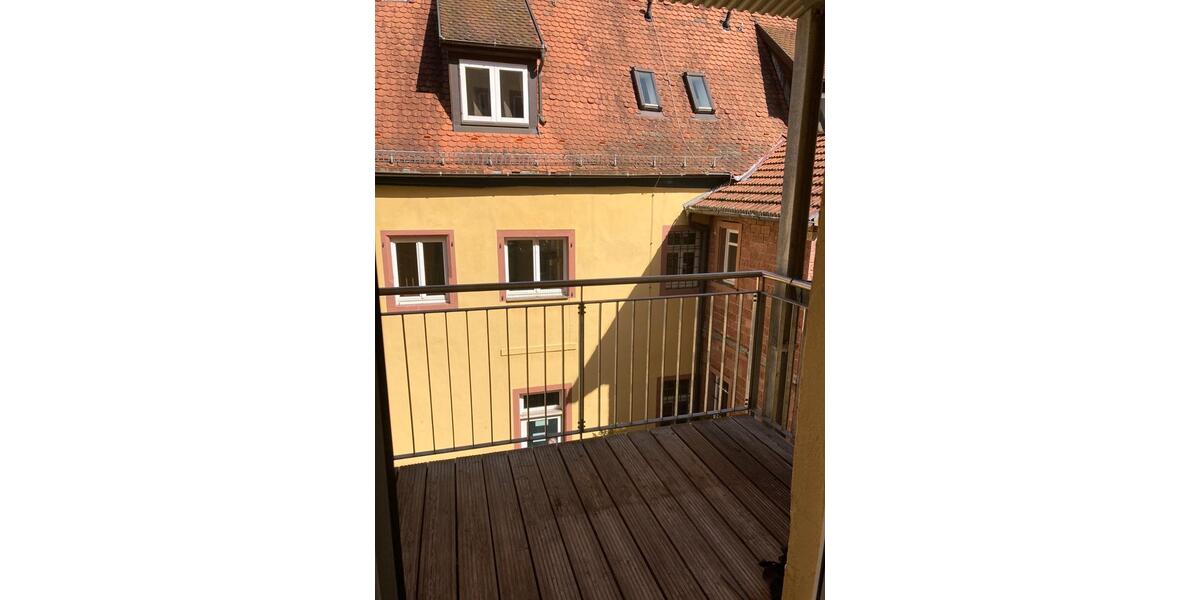 Etagenwohnung Wertheim - 4 Zimmer, 95 m&sup2;, 1.000&euro; | Angebot:25973967