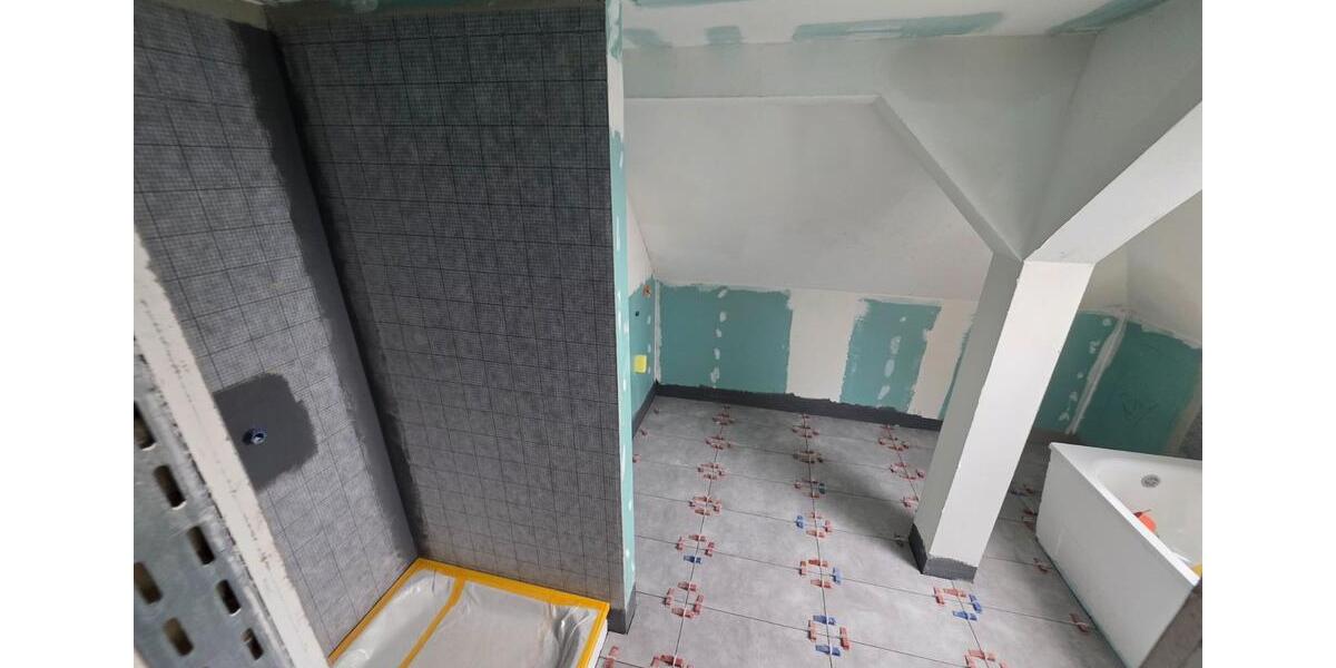 Dachgeschoßwohnung Böhlen - 3 Zimmer, 72 m&sup2;, 648&euro; | Angebot:24770522