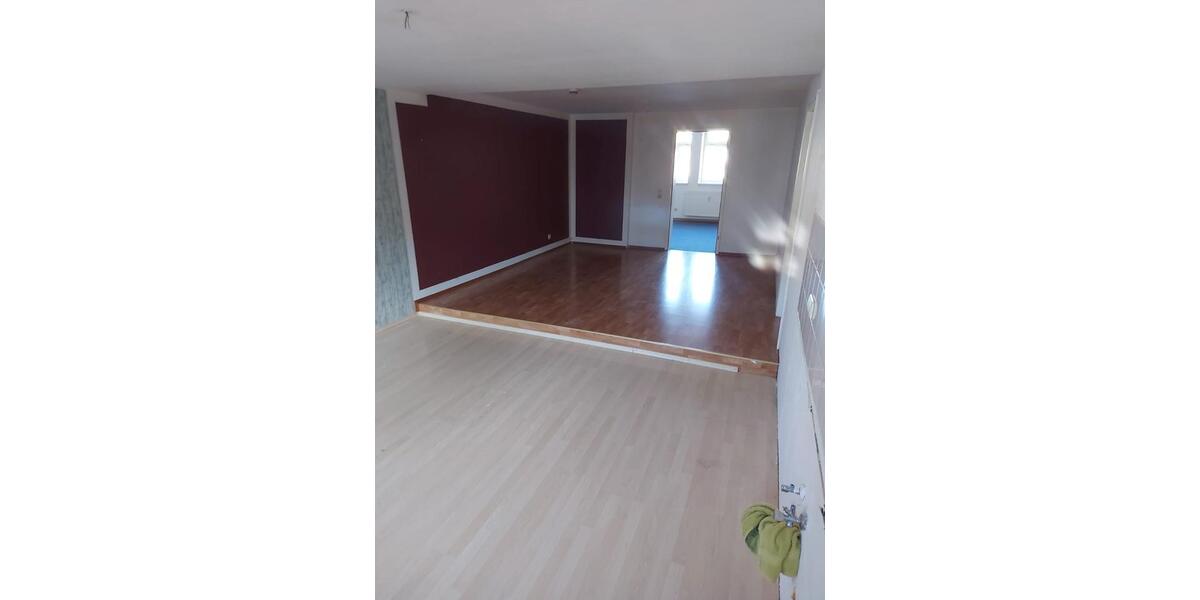Etagenwohnung Bad Frankenhausen/Kyffhäuser Kyffhäuser - 3 Zimmer, 89 m&sup2;, 455&euro; | Angebot:26003735