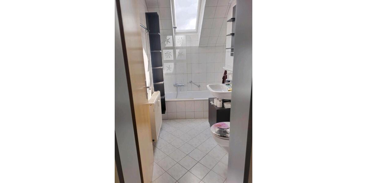 Dachgeschoßwohnung Klipphausen - 3 Zimmer, 77 m&sup2;, 897&euro; | Angebot:24748769