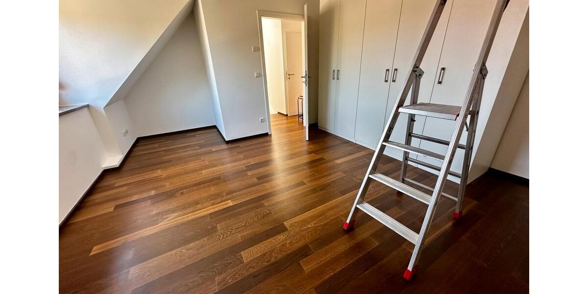 Dachgeschoßwohnung München Allach-Untermenzing - 2 Zimmer, 64 m&sup2;, 1.588&euro; | Angebot:26697949