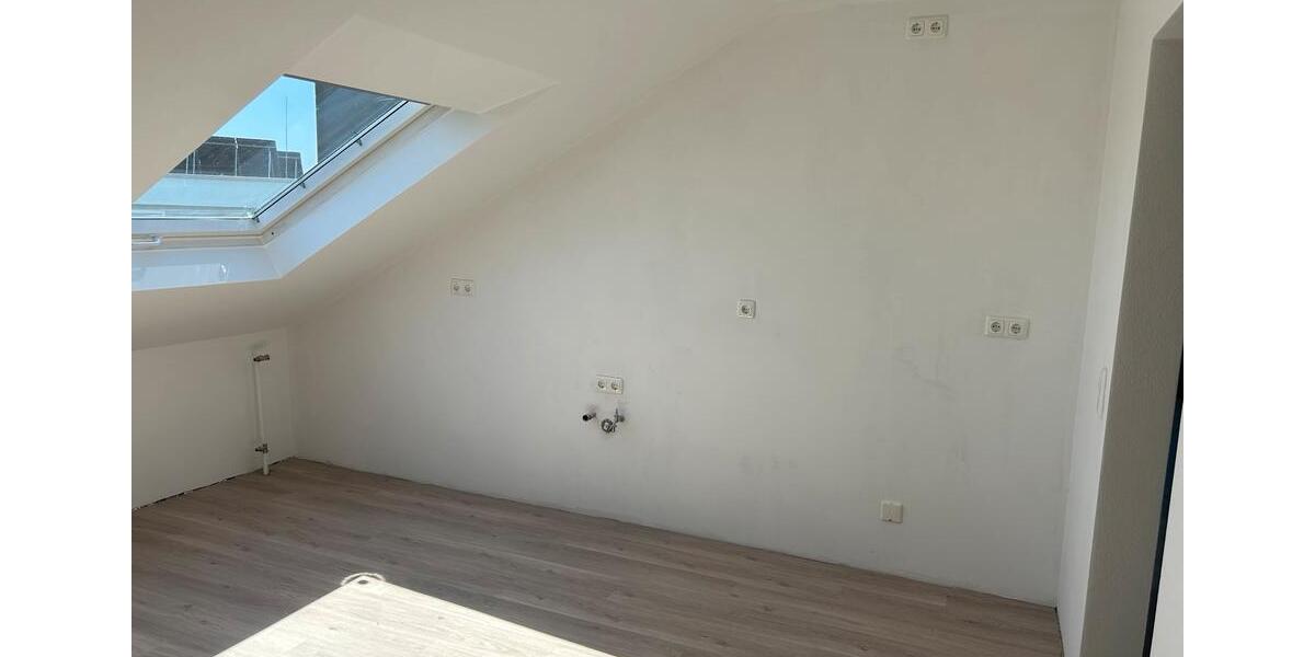 Dachgeschoßwohnung Wettenberg - 2.5 Zimmer, 80 m&sup2;, 850&euro; | Angebot:26636086