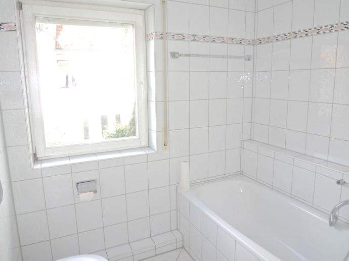 Etagenwohnung Nürnberg Eibach - 3 Zimmer, 98 m&sup2;, 1.300&euro; | Angebot:24916116