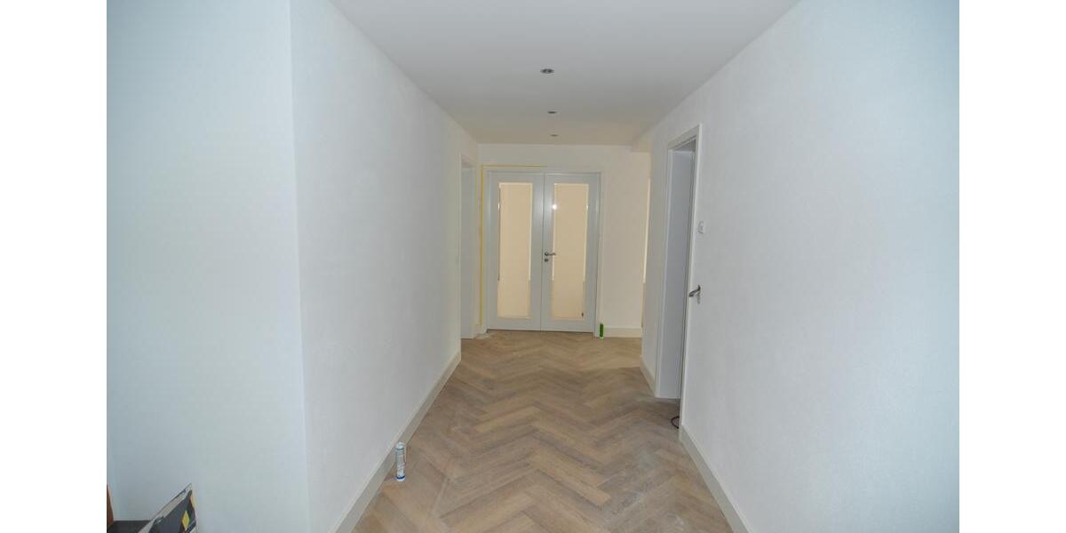 *Helle, moderne 5 Zimmer Maisonette im 3.OGDG- Zentrum von Plauen -Lift und mit großem Balkon, EBK* 5 zimmer