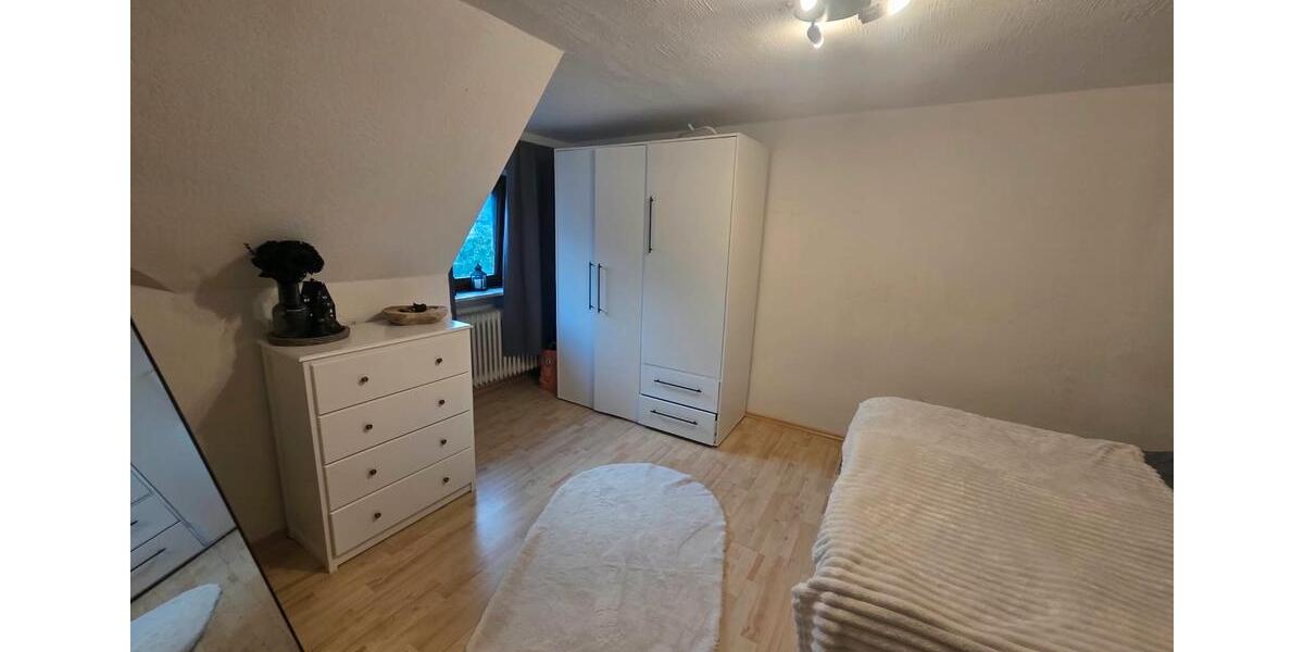Dachgeschoßwohnung Baunatal - 2 Zimmer, 50 m&sup2;, 670&euro; | Angebot:27628754