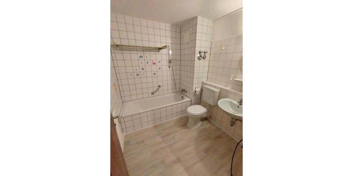 Etagenwohnung Würzburg Heuchelhof - 1 Zimmer, 36 m&sup2;, 957&euro; | Angebot:25376284