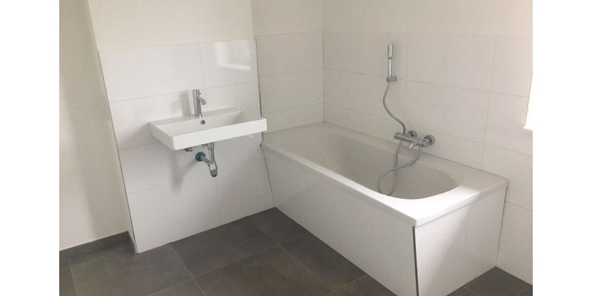 Erdgeschoßwohnung Wiesenburg/Mark Mark - 2 Zimmer, 65 m&sup2;, 800&euro; | Angebot:26665727