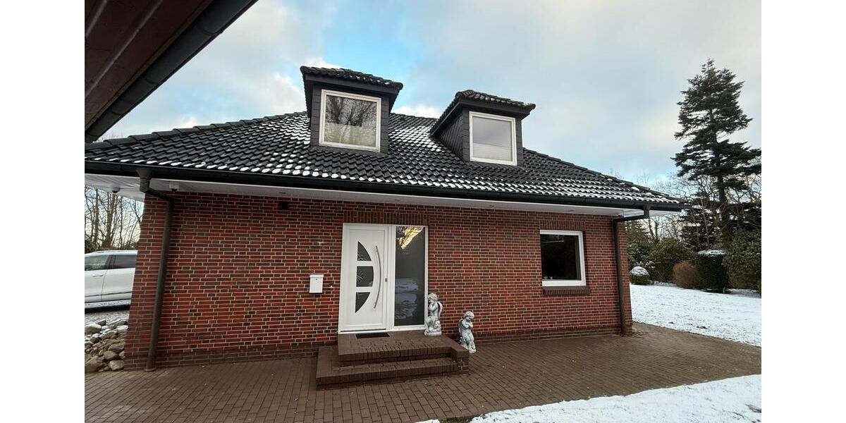 Doppelhaushälfte Heide - 5 Zimmer, 105 m&sup2;, 1.600&euro; | Angebot:25648370