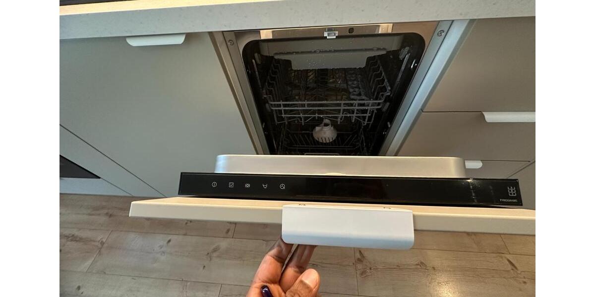 Etagenwohnung Wiesbaden Biebrich - 2 Zimmer, 47 m&sup2;, 1.028&euro; | Angebot:25853908