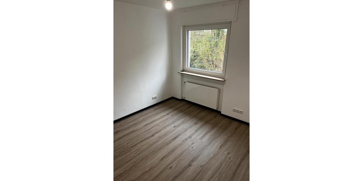 Etagenwohnung Marburg Biegenviertel - 4 Zimmer, 90 m&sup2;, 1.350&euro; | Angebot:26534387