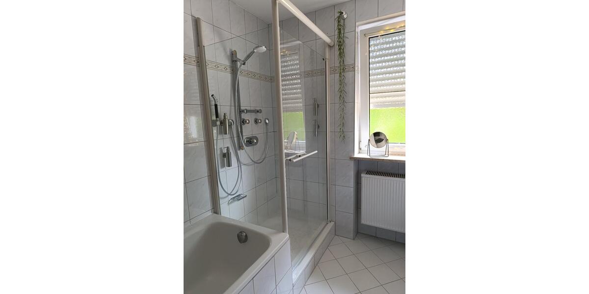 Erdgeschoßwohnung Nandlstadt - 1 Zimmer, 144 m&sup2;, 1.550&euro; | Angebot:25641037