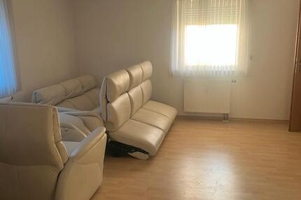 Schöne helle Wohnung zu vermieten wird gerade noch renoviert 3 zimmer