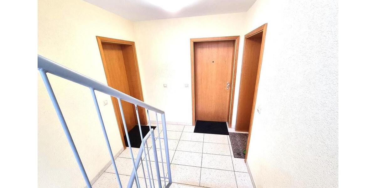 Etagenwohnung Bretten - 3 Zimmer, 83 m&sup2;, 980&euro; | Angebot:26677147