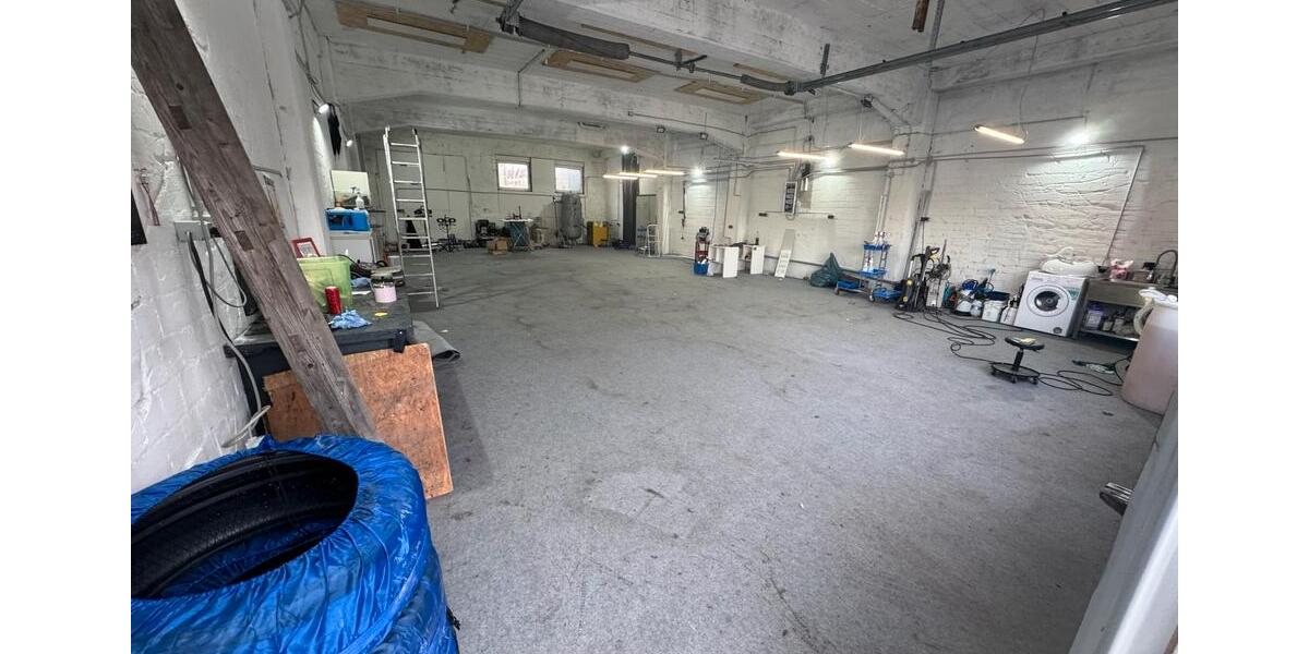 Halle + Freifläche Mißburg 170 m² Halle + 180 m² Außenfläche) zimmer