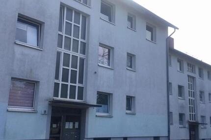 Frisch saniert im Erdgeschoss, inkl. Bad und Bodenbelag - Ihre neue Wohnung?