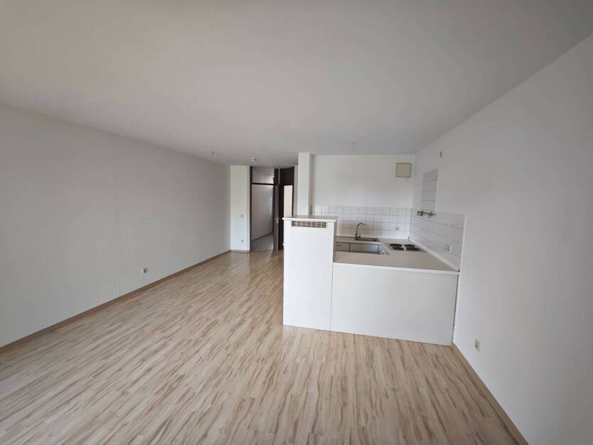 schöne 2-Raum Wohnung mit EBK, Balkon und Stellplatz * sofort frei! 2 zimmer