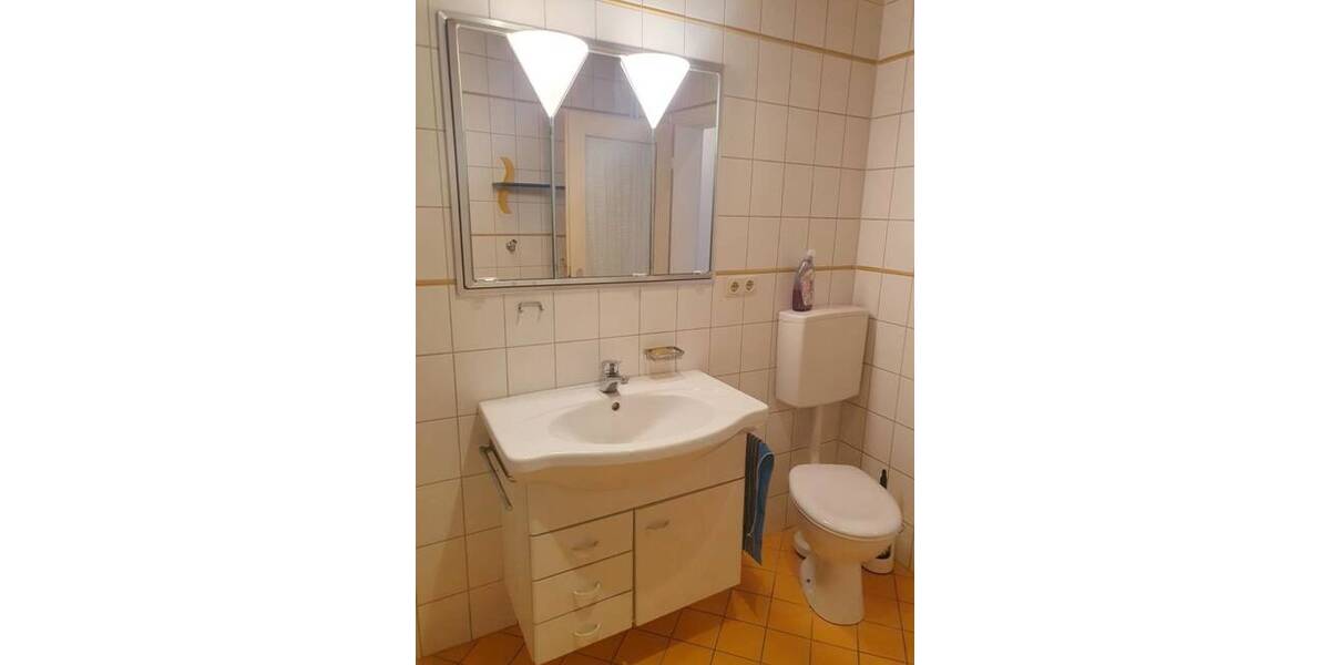 Etagenwohnung Burglengenfeld - 2 Zimmer, 76 m&sup2;, 532&euro; | Angebot:26276084