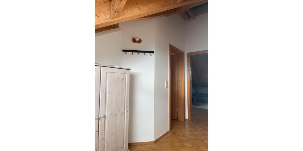 Dachgeschoßwohnung Mallersdorf-Pfaffenberg Pfaffenberg - 2 Zimmer, 50 m&sup2;, 500&euro; | Angebot:26639948