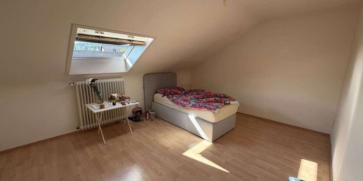 Etagenwohnung Stolberg (Rheinland) Gressenich - 4 Zimmer, 107 m&sup2;, 700&euro; | Angebot:27056486