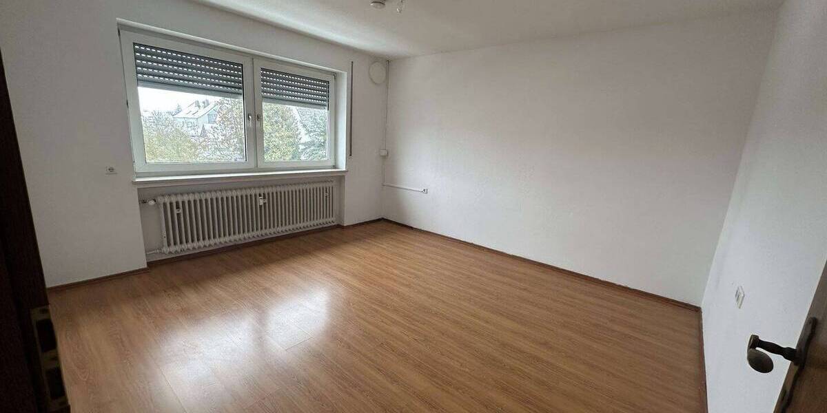 Etagenwohnung Bayern - Asbach-Bäumenheim Asbach-Bäumenheim - 4 Zimmer, 117 m&sup2;, 1.000&euro; | Angebot:25985882