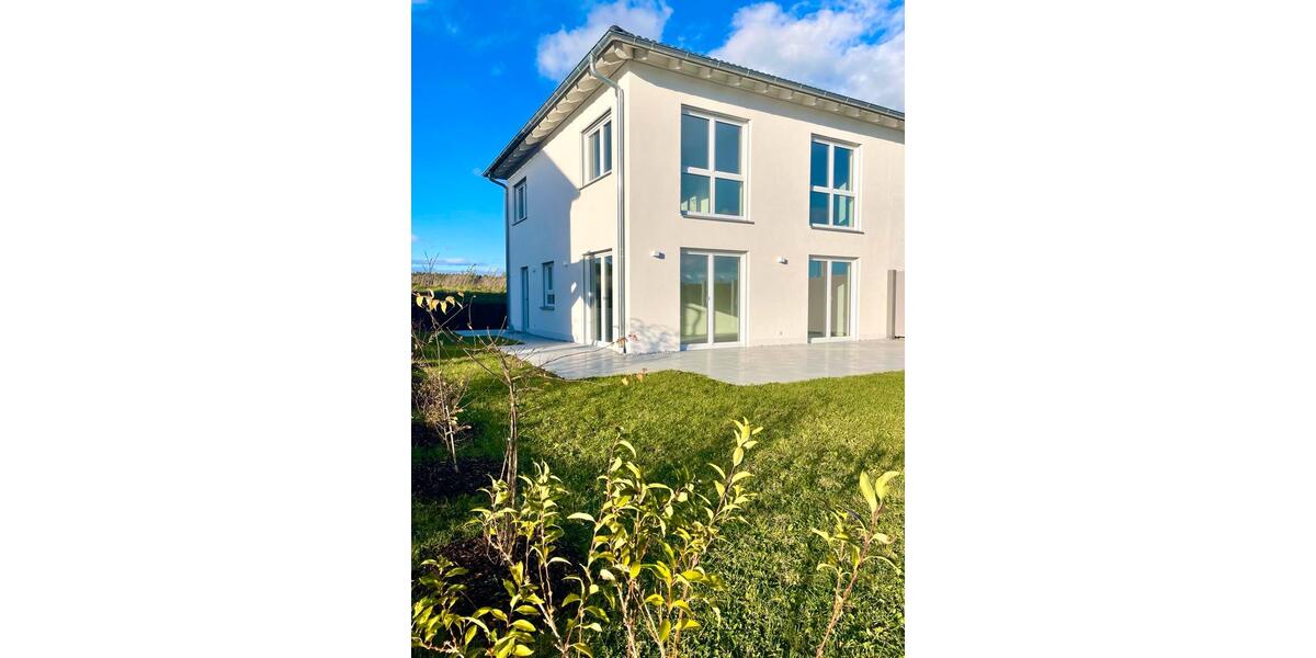 DHH mit Garten, 5 Zimmer, EBK, Neubau 2024 5 zimmer