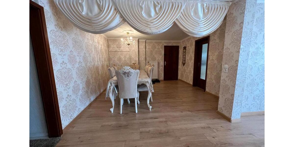 Etagenwohnung Malsch - 2 Zimmer, 92 m&sup2;, 850&euro; | Angebot:24988797