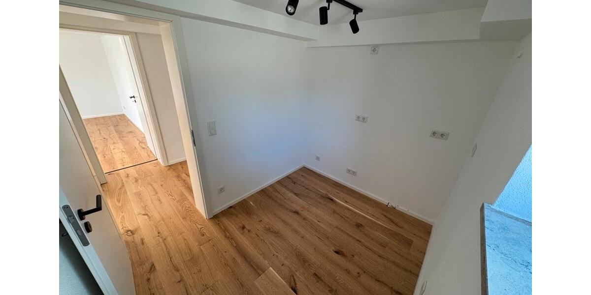 Etagenwohnung Hepberg - 1.000&euro; | Angebot:23591563