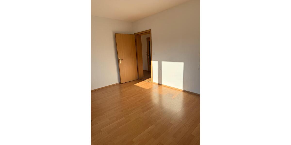 Erdgeschoßwohnung Rechberghausen - 3 Zimmer, 75 m&sup2;, 1.200&euro; | Angebot:24753999