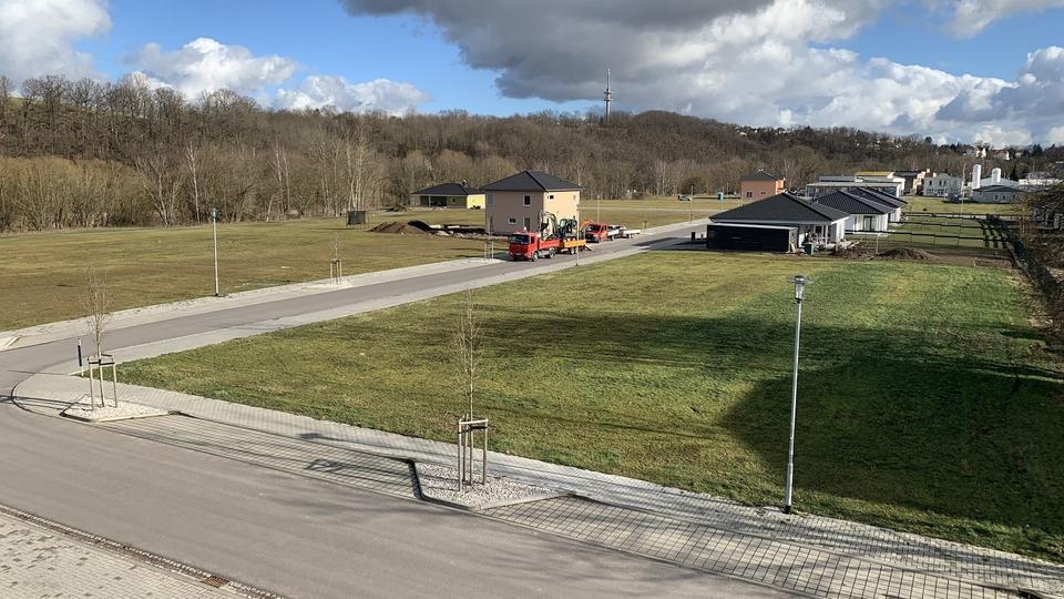 Erdgeschoßwohnung Döbeln - 4 Zimmer, 125 m&sup2;, 1.251&euro; | Angebot:23873141