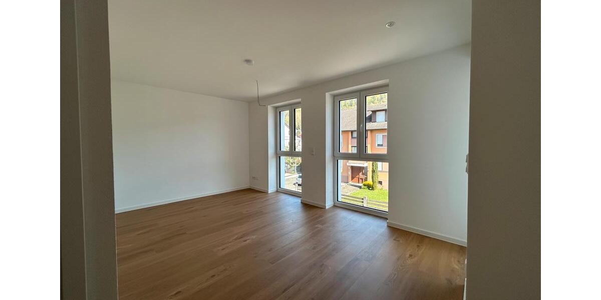 Etagenwohnung Lahr (Schwarzwald) - 5 Zimmer, 120 m&sup2;, 1.705&euro; | Angebot:26415118