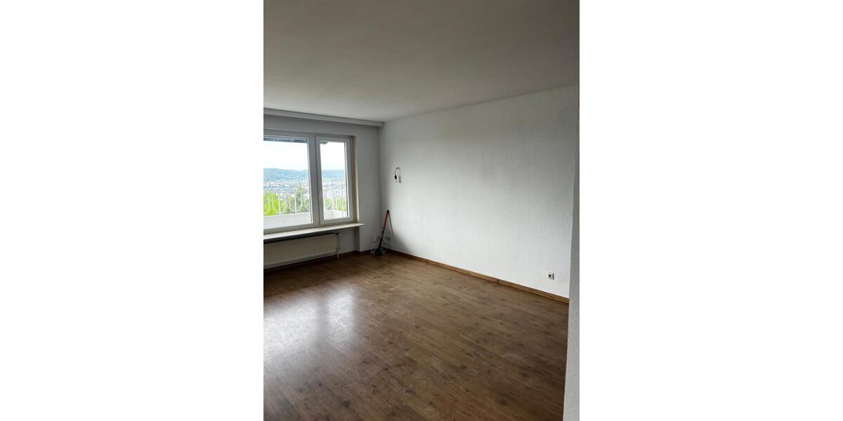 Etagenwohnung Völklingen - 4 Zimmer, 100 m&sup2;, 1.050&euro; | Angebot:26293919