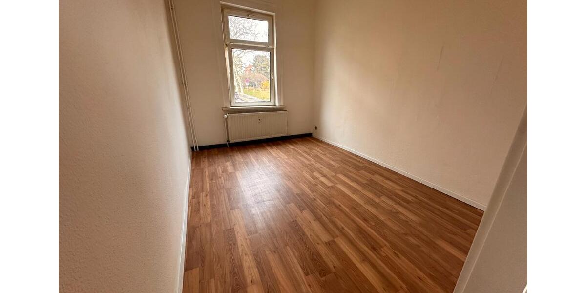 Etagenwohnung Gotha - 3 Zimmer, 90 m&sup2;, 580&euro; | Angebot:25975034