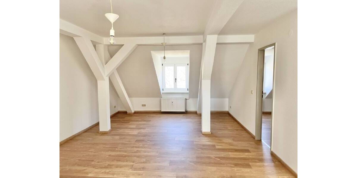 Etagenwohnung Freital - 2 Zimmer, 45 m&sup2;, 315&euro; | Angebot:26014948