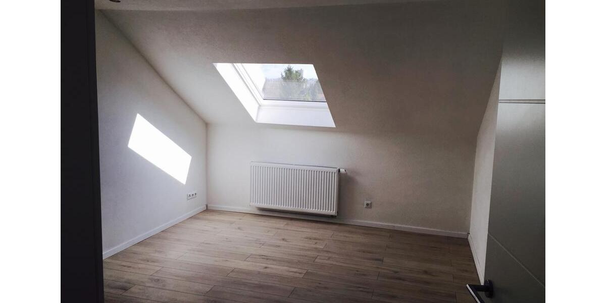 Dachgeschoßwohnung Buchloe - 3 Zimmer, 85 m&sup2;, 1.250&euro; | Angebot:26689367
