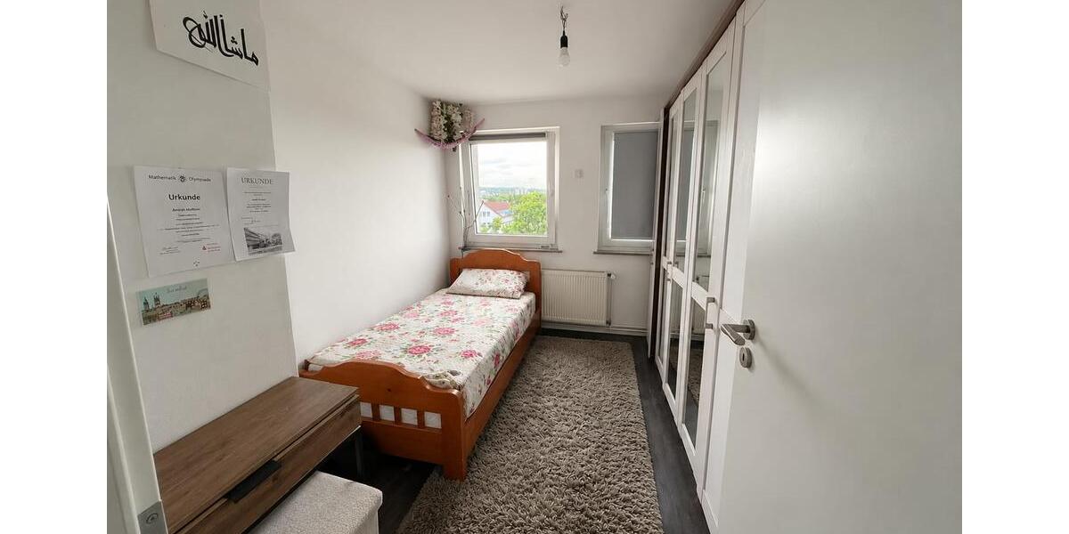 Dachgeschoßwohnung Bielefeld Mitte - 3 Zimmer, 88 m&sup2;, 748&euro; | Angebot:26635308