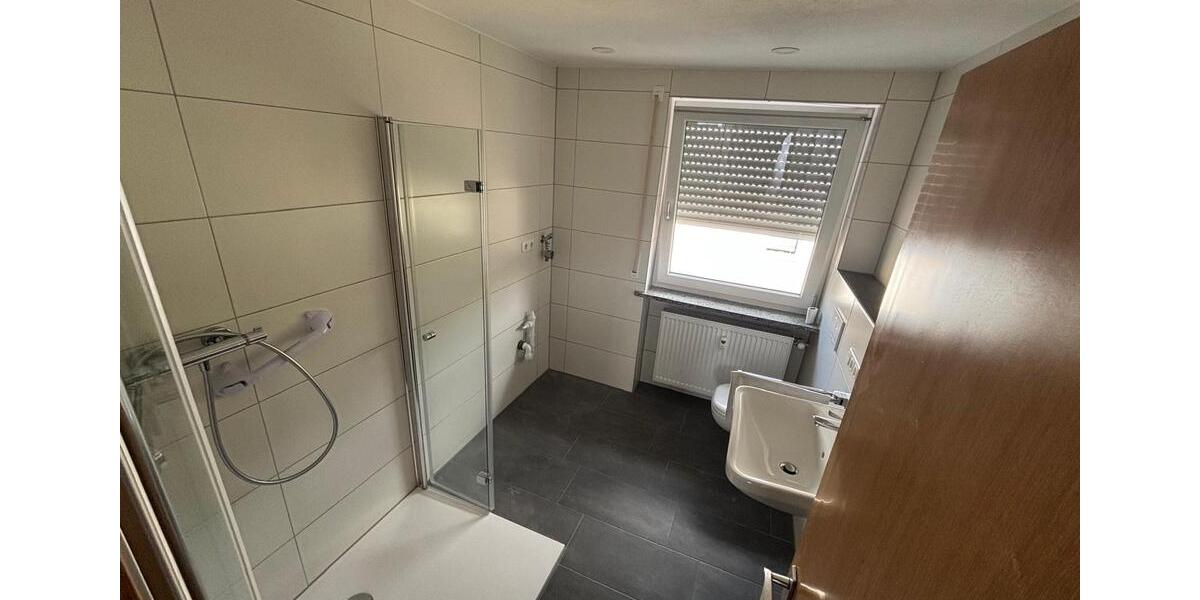 Etagenwohnung Flossenbürg - 5 Zimmer, 100 m&sup2;, 700&euro; | Angebot:26636148