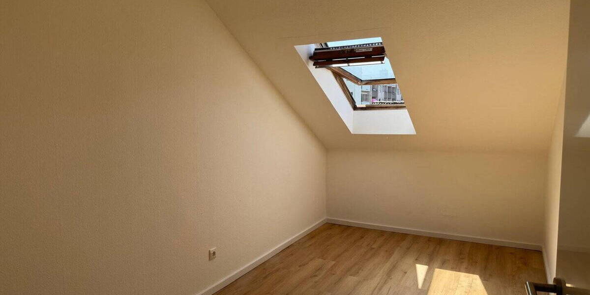 Etagenwohnung Maintal Bischofsheim - 3 Zimmer, 83 m&sup2;, 1.065&euro; | Angebot:26740642