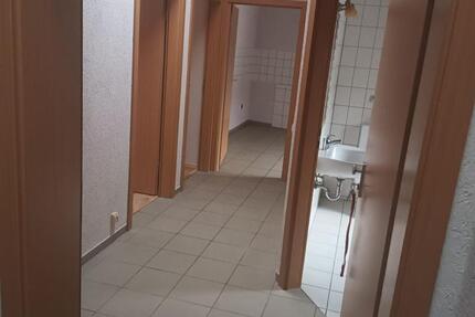 Wohnung Weinheim - 2 Zimmer, 67 m&sup2;, 770&euro; | Angebot:25887940