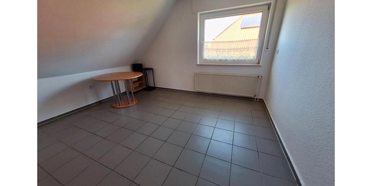 Dachgeschoßwohnung Bösel - 4 Zimmer, 89 m&sup2;, 650&euro; | Angebot:26292005