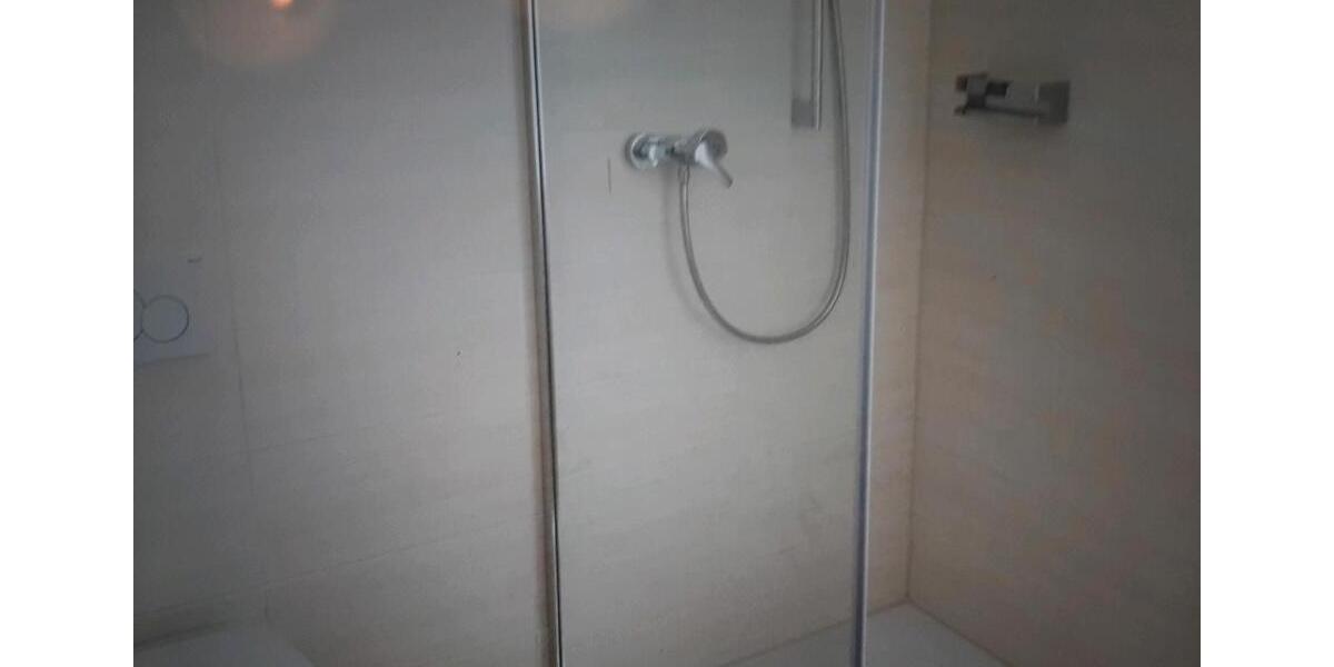 Erdgeschoßwohnung Lage - 2 Zimmer, 103 m&sup2;, 1.090&euro; | Angebot:26582040