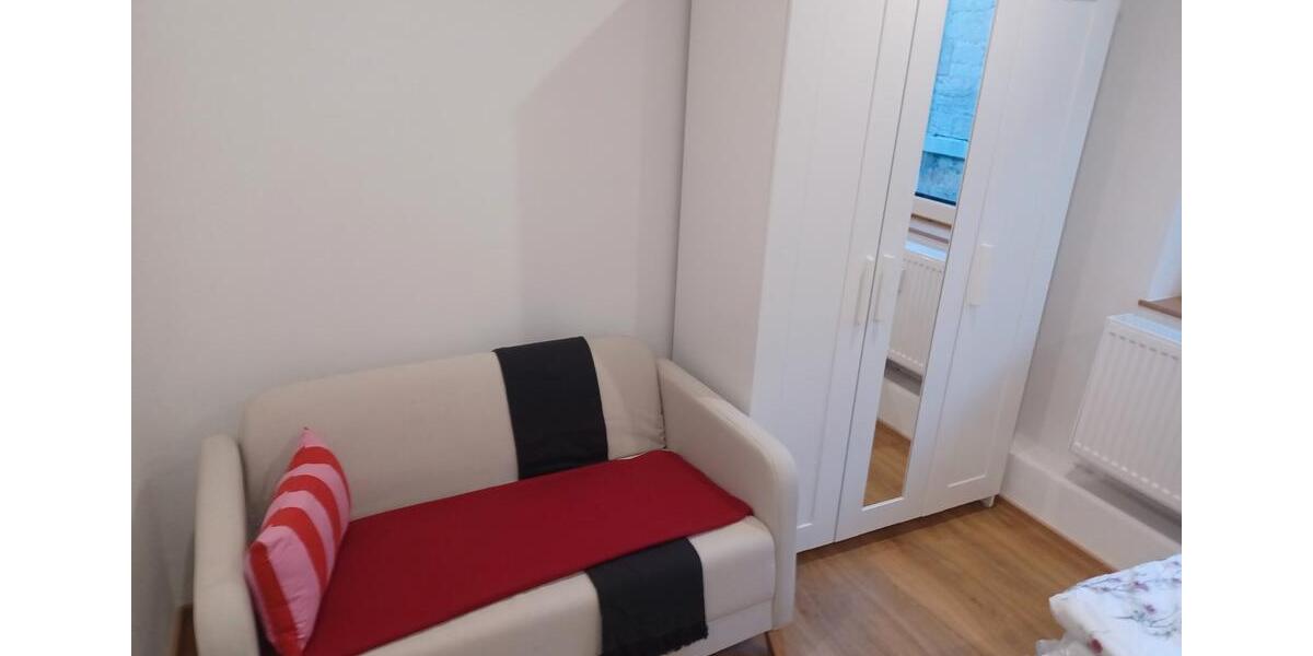 Wohnen auf Zeit Uffenheim - 1 Zimmer, 11 m&sup2;, 400&euro; | Angebot:26625555