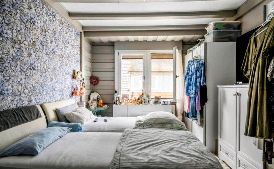 Etagenwohnung Friesenheim - 7 Zimmer, 210 m&sup2;, 1.550&euro; | Angebot:26481449