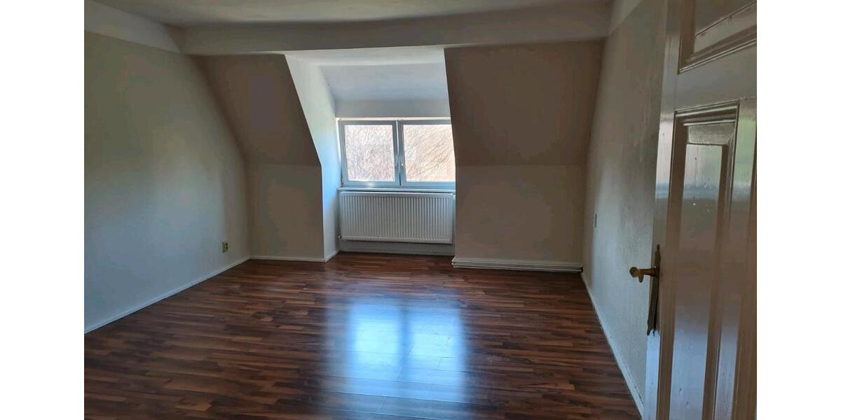 Dachgeschoßwohnung Eberswalde - 2 Zimmer, 85 m&sup2;, 730&euro; | Angebot:24853865