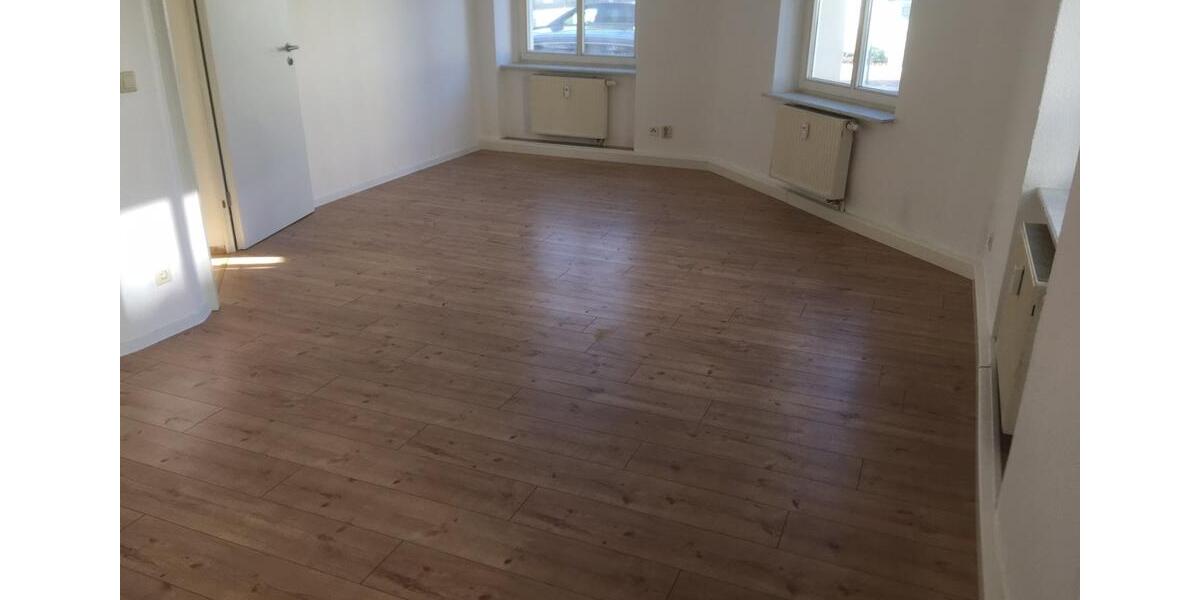 Erdgeschoßwohnung Gera Debschwitz - 3 Zimmer, 60 m&sup2;, 345&euro; | Angebot:25714571