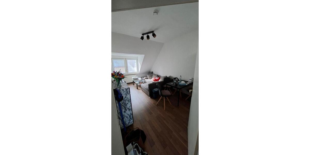 Dachgeschoßwohnung Mannheim Herzogenried - 2.5 Zimmer, 55 m&sup2;, 900&euro; | Angebot:26440287