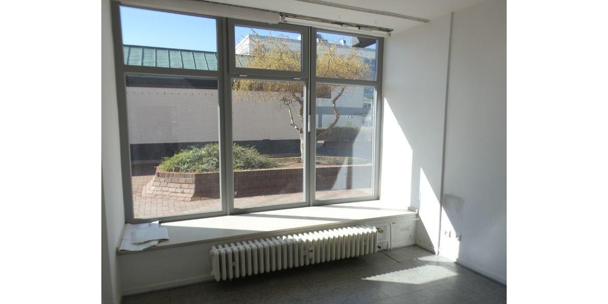 Gewerbeobjekt Düsseldorf Stadtbezirk 10 - 1.700&euro; | Angebot:25351367