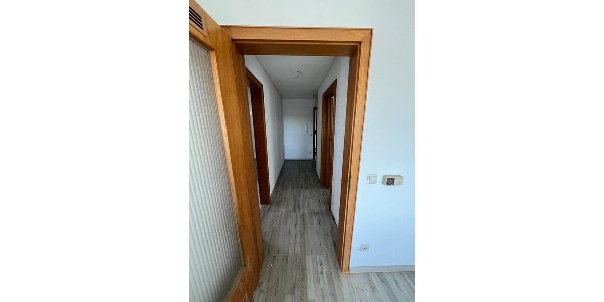 Dachgeschoßwohnung Vlotho - 1.5 Zimmer, 44 m&sup2;, 400&euro; | Angebot:26579736